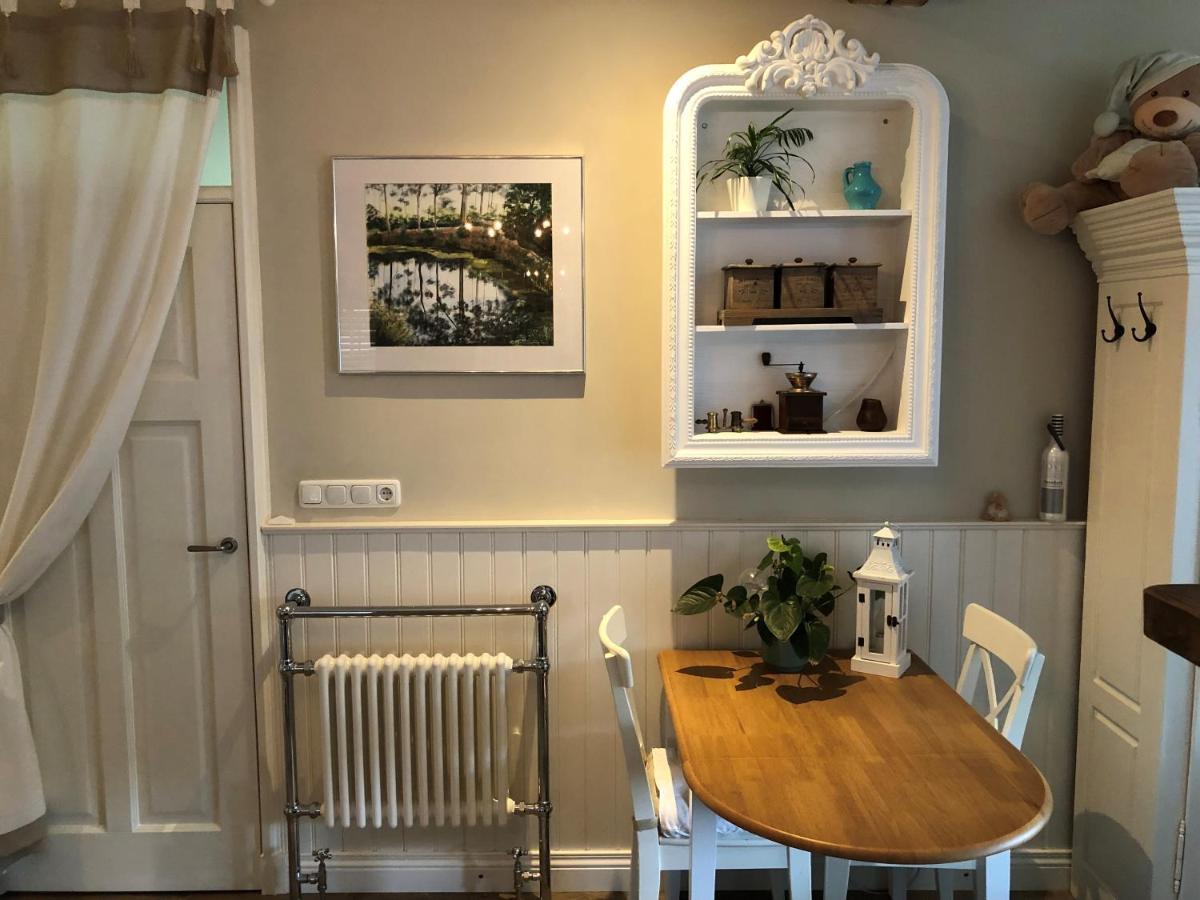 Bnb Onder De Blauwe Hemel Bed and Breakfast Vlijmen Exterior foto